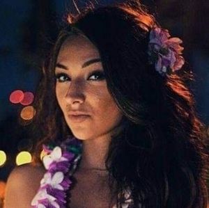 Meet your Posher, Mikala